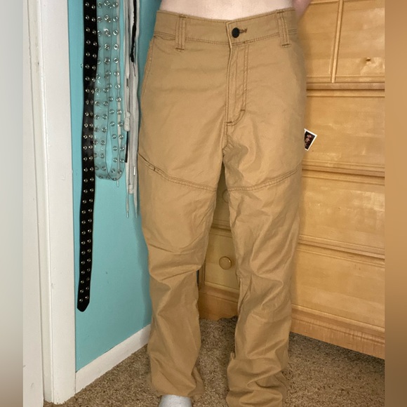 Wranglers Khaki Cargo pants - Picture 1 of 7